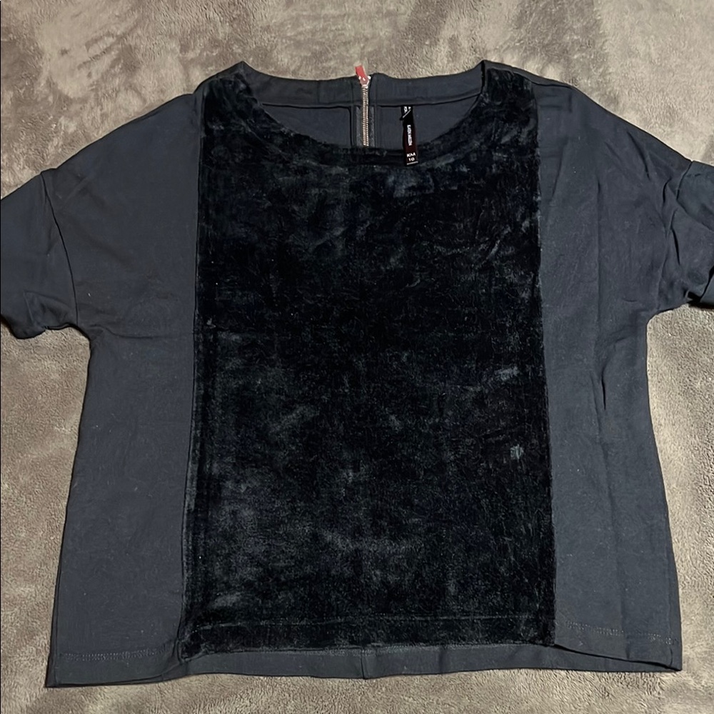 Karen Millen Gray Boxy T-Shirt with Black Velvet Panel